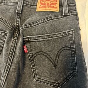 Levi's Women’s rib cage straight ankle Jeans